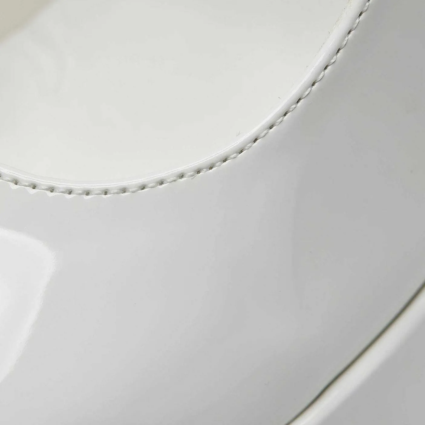 Damskie KOI footwear Mary Janes Na Obcasie^Biale Lakierowane Szpilki Na Platformie W Kolorze Darkbloom