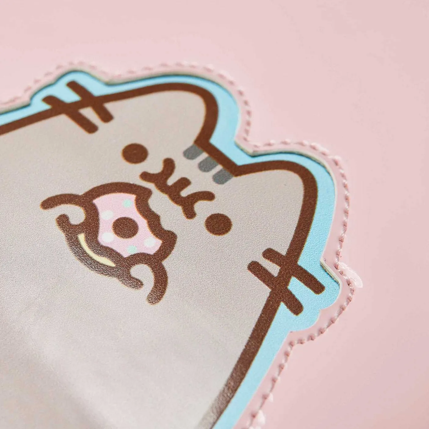 pastelowe_lakierowane_buty_pusheen_donuts_3.webp Damskie KOI footwear Grube Buty^Pastelowe Lakierowane Buty Pusheen Donuts