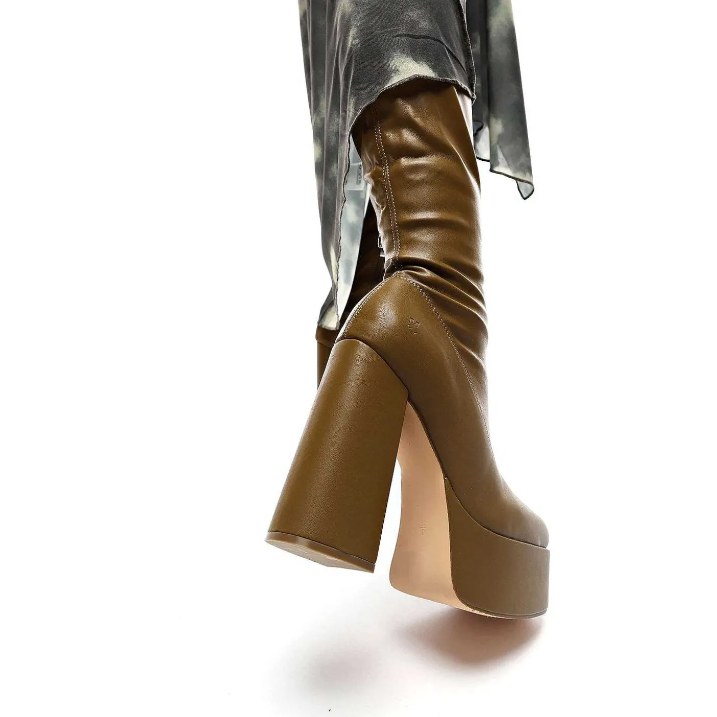 wysokie_buty_za_kolano_the_redemption_khaki_2.webp Damskie KOI footwear Buty Na Obcasie^Wysokie Buty Za Kolano The Redemption Khaki