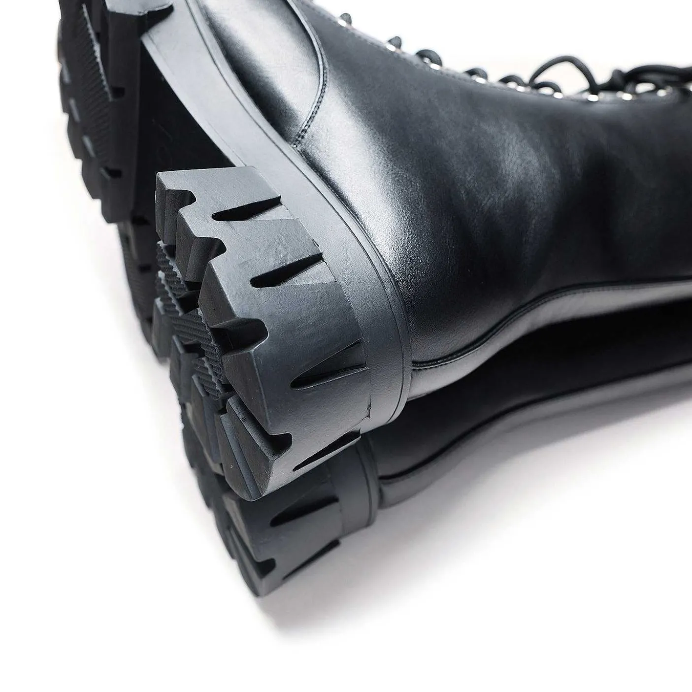 wysokie_sznurowane_buty_mskie_siren__czarne_3.webp Damskie KOI footwear Buty Na Lydke^Wysokie Sznurowane Buty Męskie Siren - Czarne