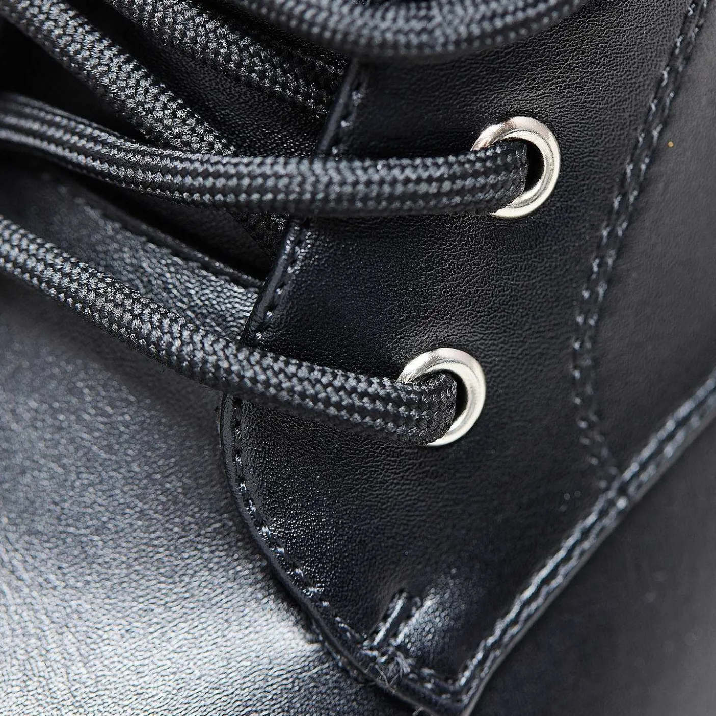 wysokie_sznurowane_buty_mskie_siren__czarne_5.webp Damskie KOI footwear Buty Na Lydke^Wysokie Sznurowane Buty Męskie Siren - Czarne